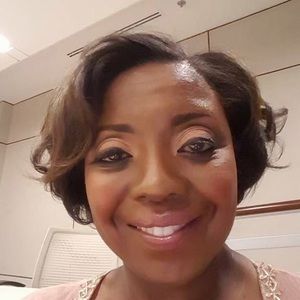 Meet your Posher, Latonya